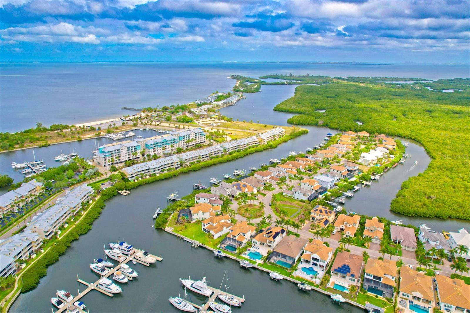 3034 CHRISTOPHERS WATCH LN, RUSKIN, FL, 33570