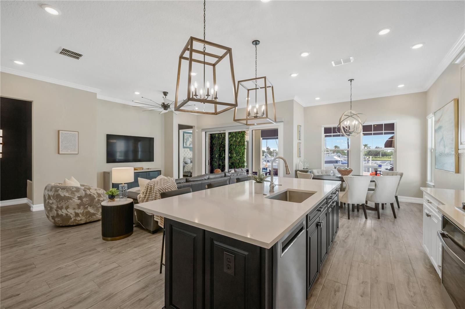 3034 CHRISTOPHERS WATCH LN, RUSKIN, FL, 33570