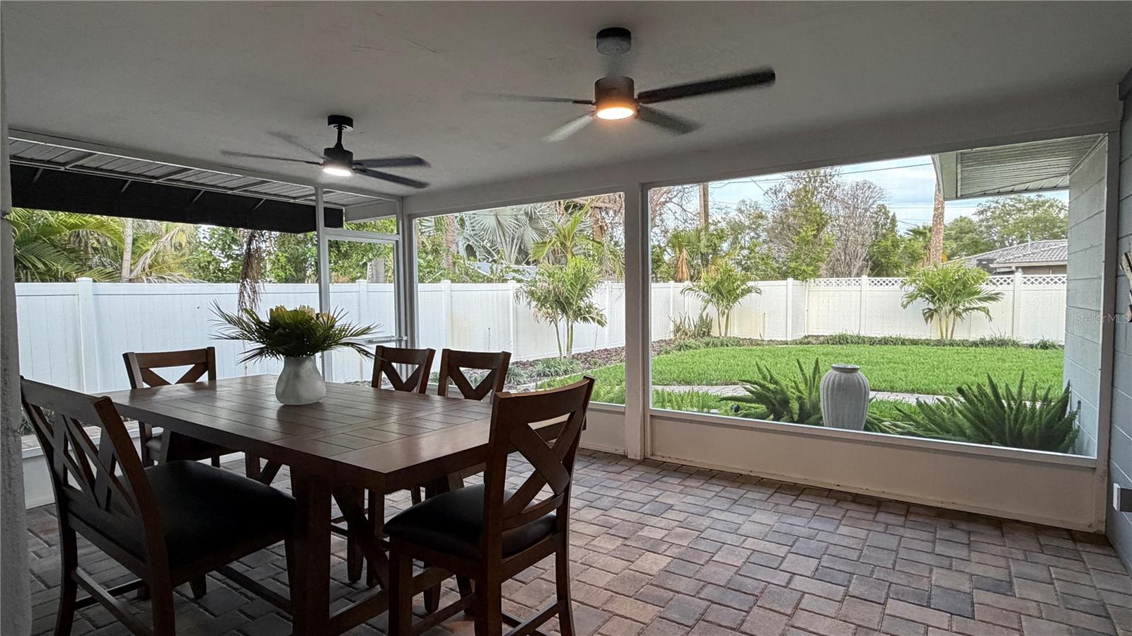 3435 OVERLOOK DR NE, ST PETERSBURG, FL, 33703