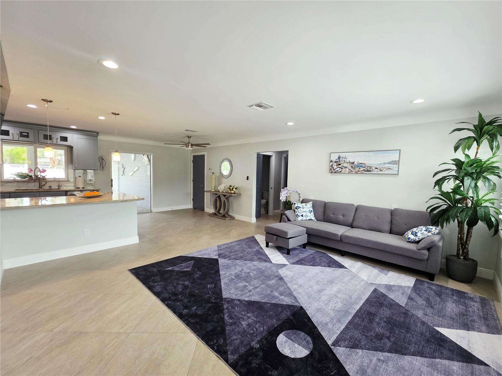 3435 OVERLOOK DR NE, ST PETERSBURG, FL, 33703