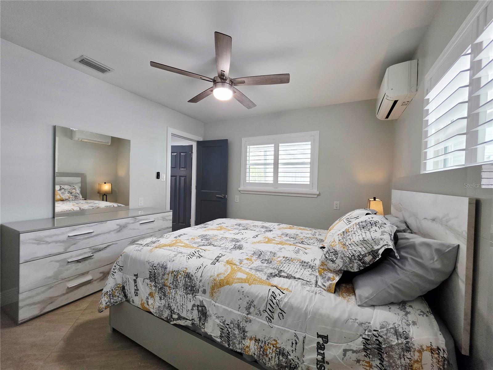 3435 OVERLOOK DR NE, ST PETERSBURG, FL, 33703