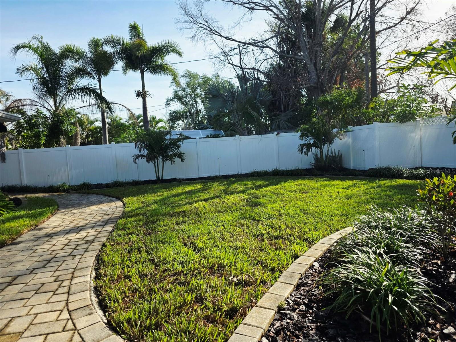 3435 OVERLOOK DR NE, ST PETERSBURG, FL, 33703