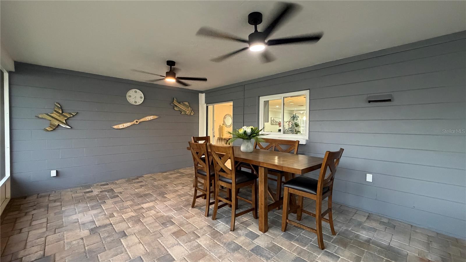 3435 OVERLOOK DR NE, ST PETERSBURG, FL, 33703