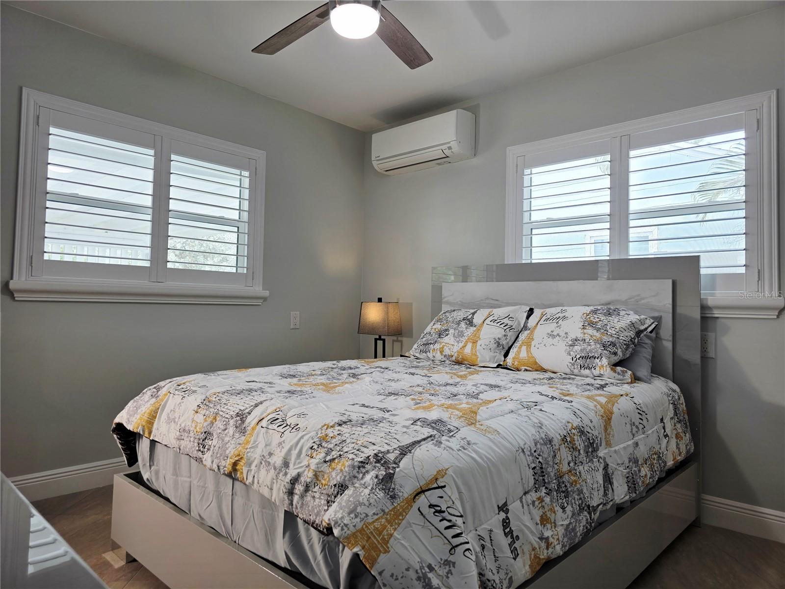 3435 OVERLOOK DR NE, ST PETERSBURG, FL, 33703