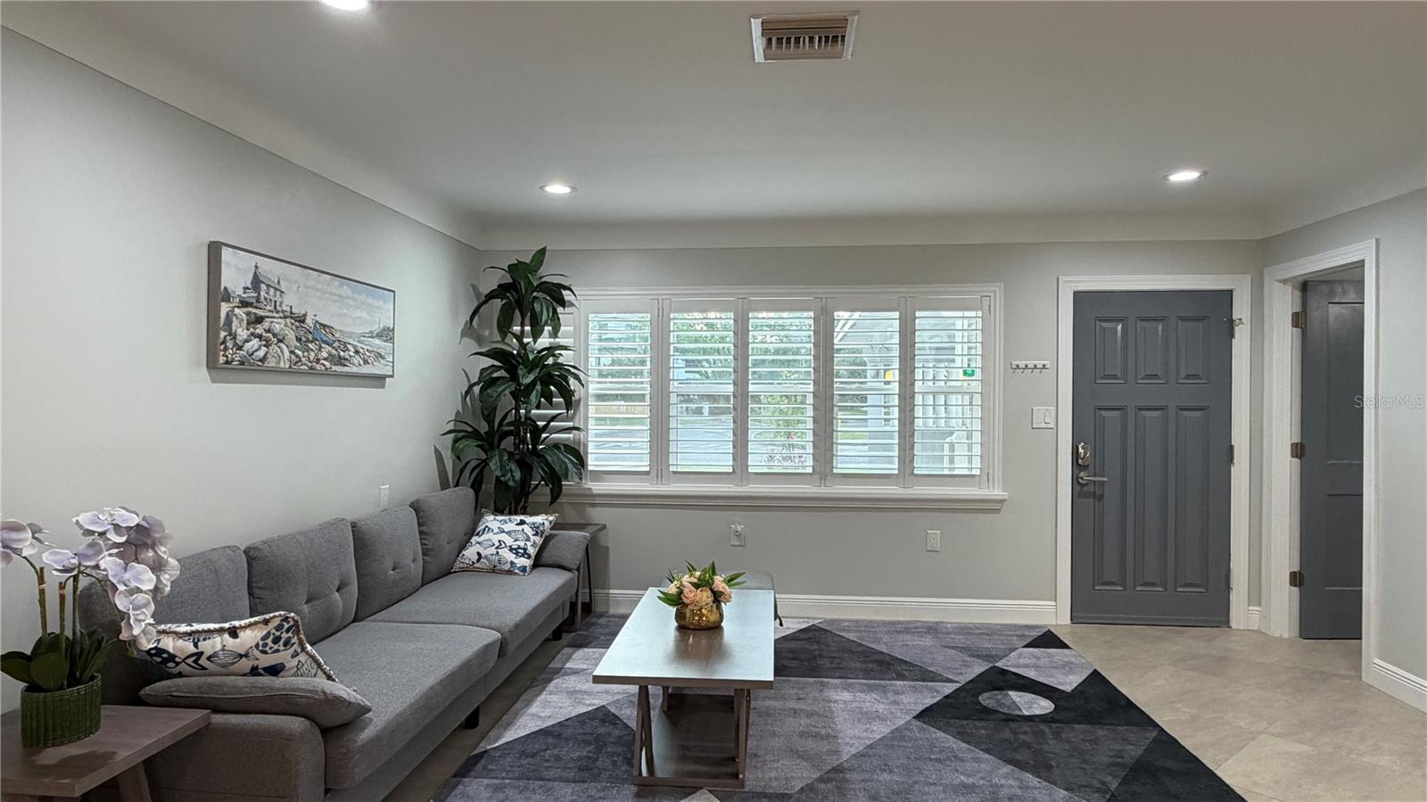 3435 OVERLOOK DR NE, ST PETERSBURG, FL, 33703