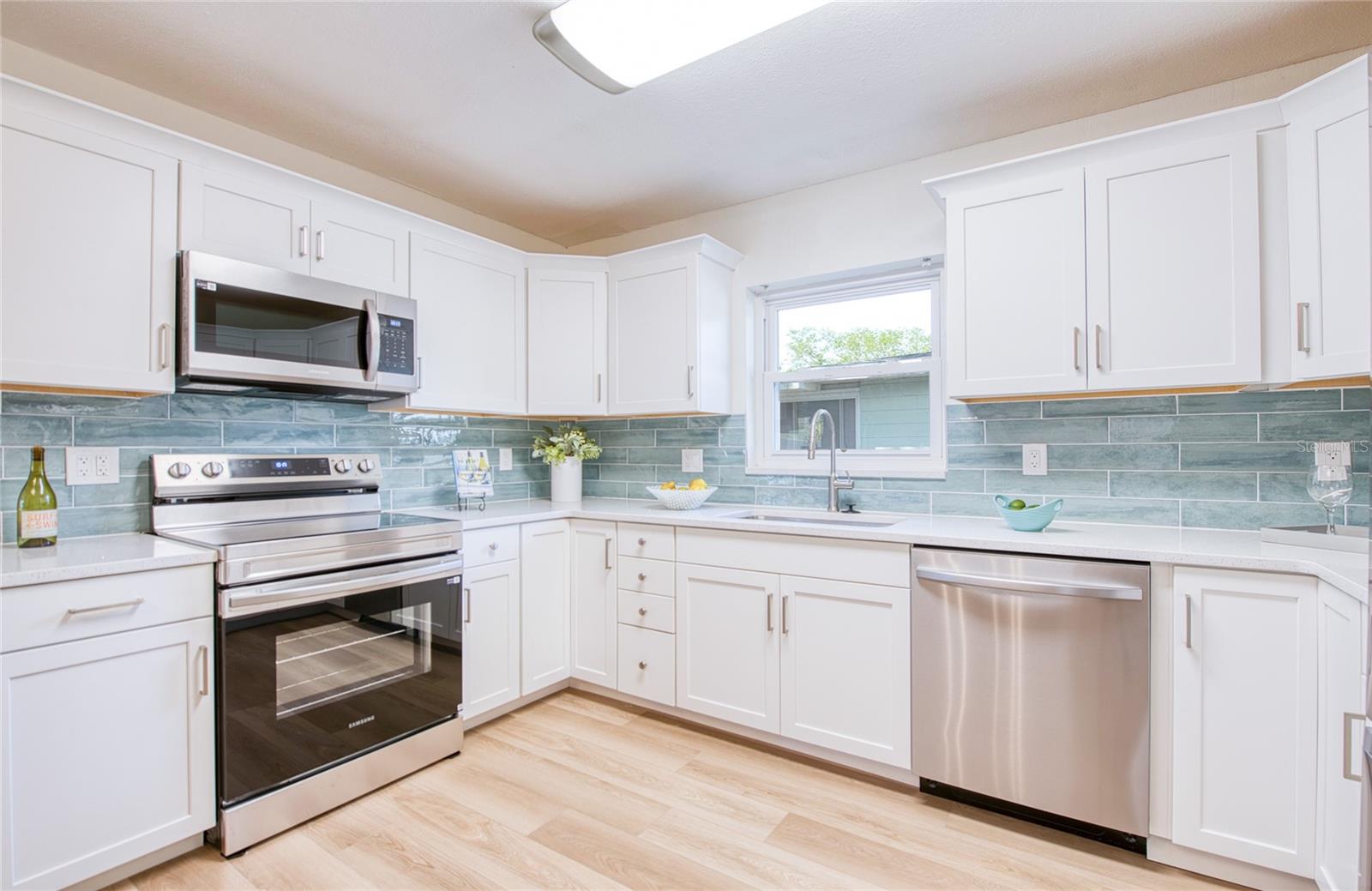 662 VILLAGRANDE AVE S, ST PETERSBURG, FL, 33707