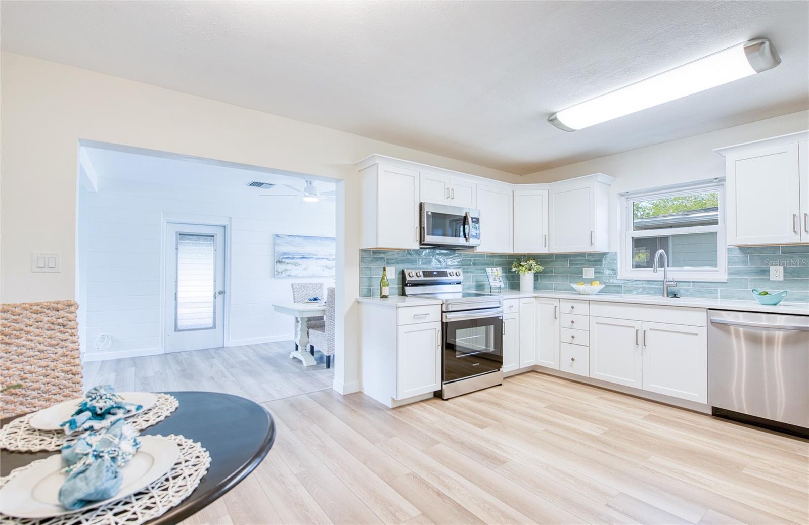 662 VILLAGRANDE AVE S, ST PETERSBURG, FL, 33707