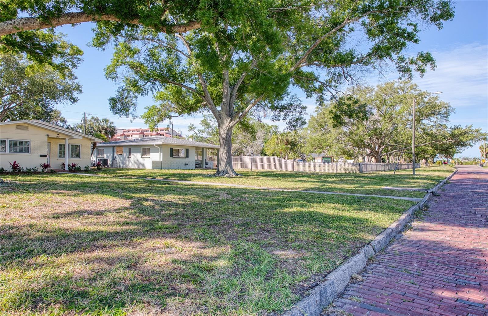 662 VILLAGRANDE AVE S, ST PETERSBURG, FL, 33707