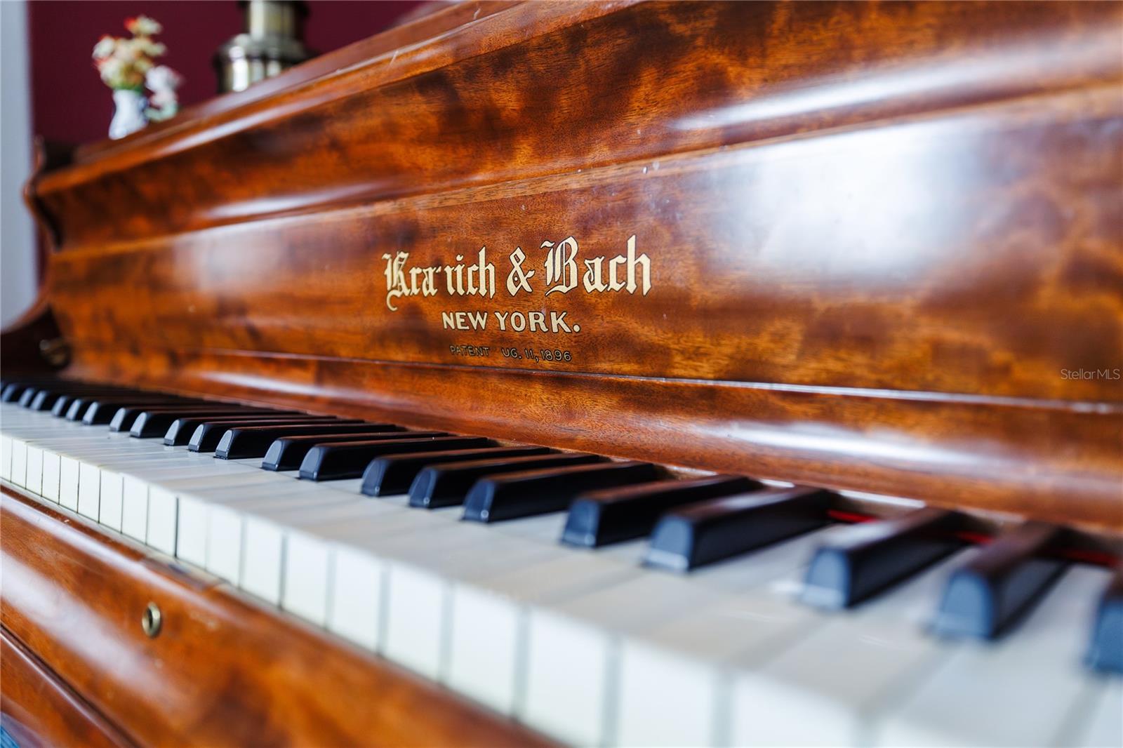 215 E FRENCH AVE, ORANGE CITY, FL, 32763