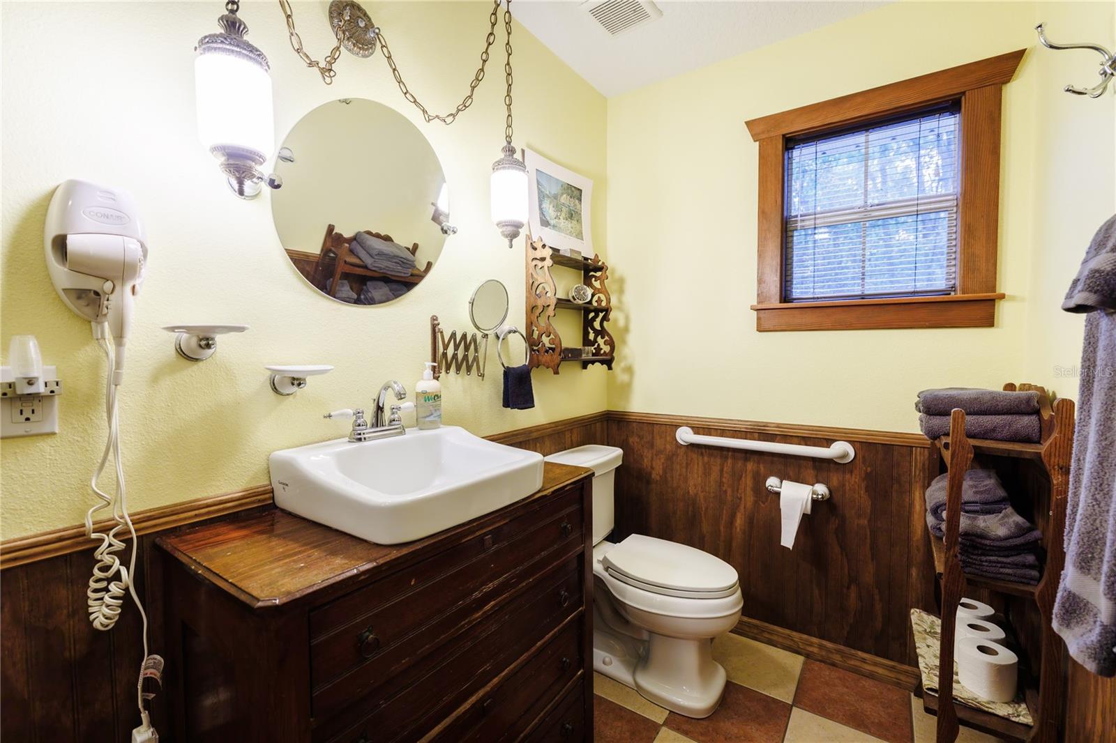 215 E FRENCH AVE, ORANGE CITY, FL, 32763