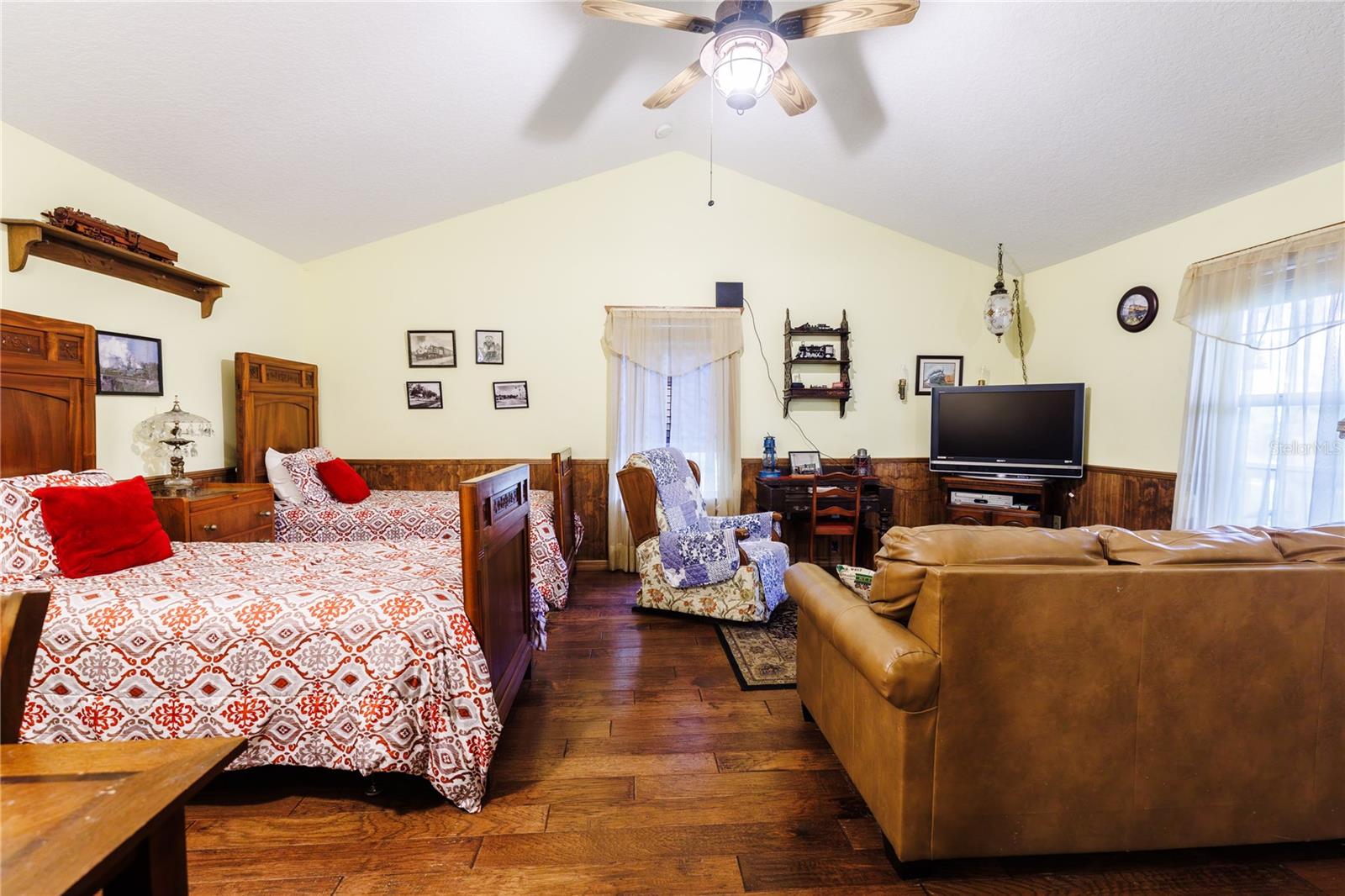 215 E FRENCH AVE, ORANGE CITY, FL, 32763