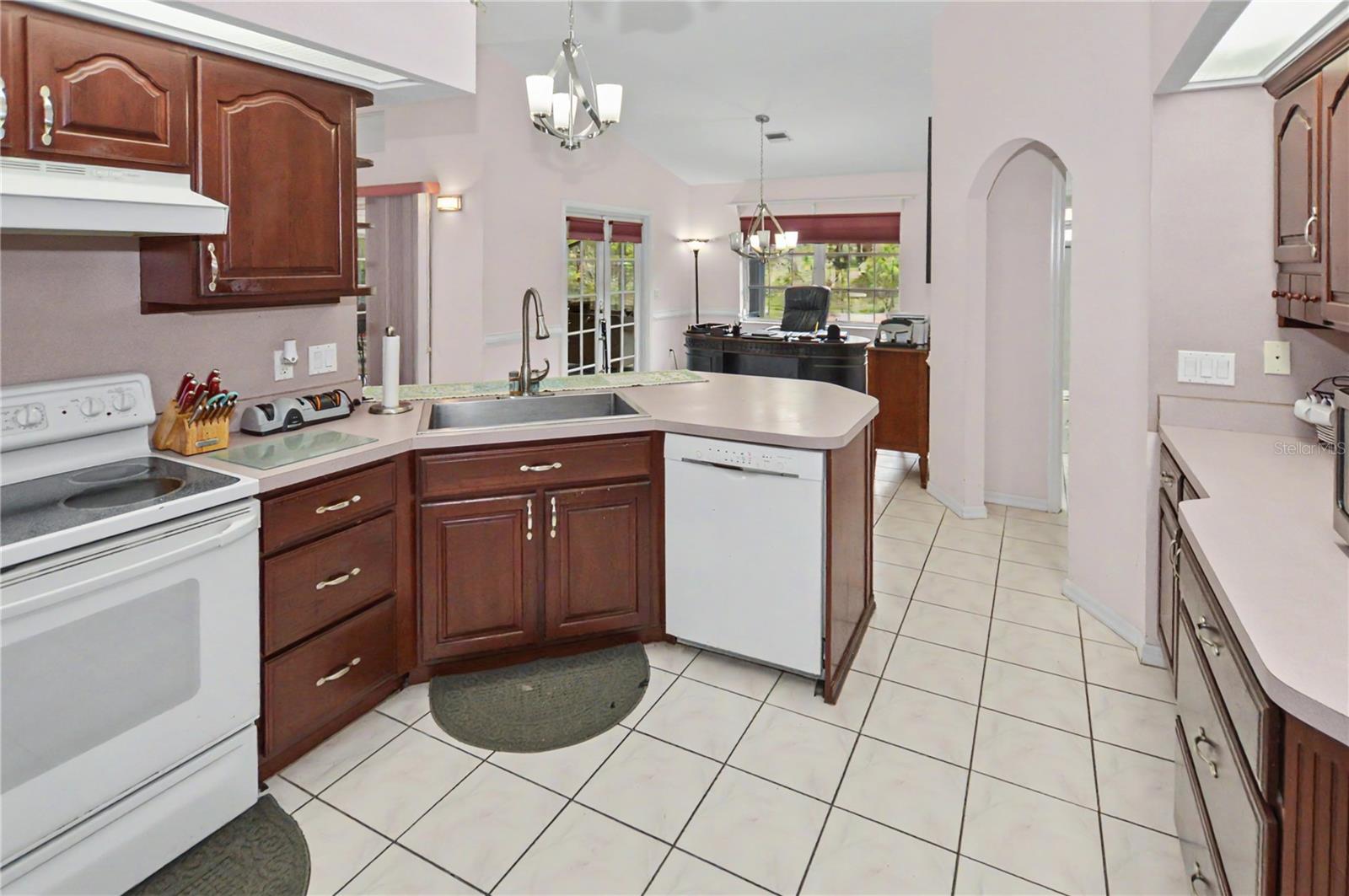 2324 W PRICE BLVD, NORTH PORT, FL, 34286