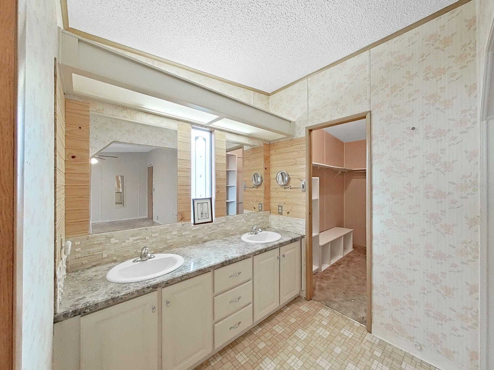 1704 QUAIL HILL DR, LAKELAND, FL, 33810