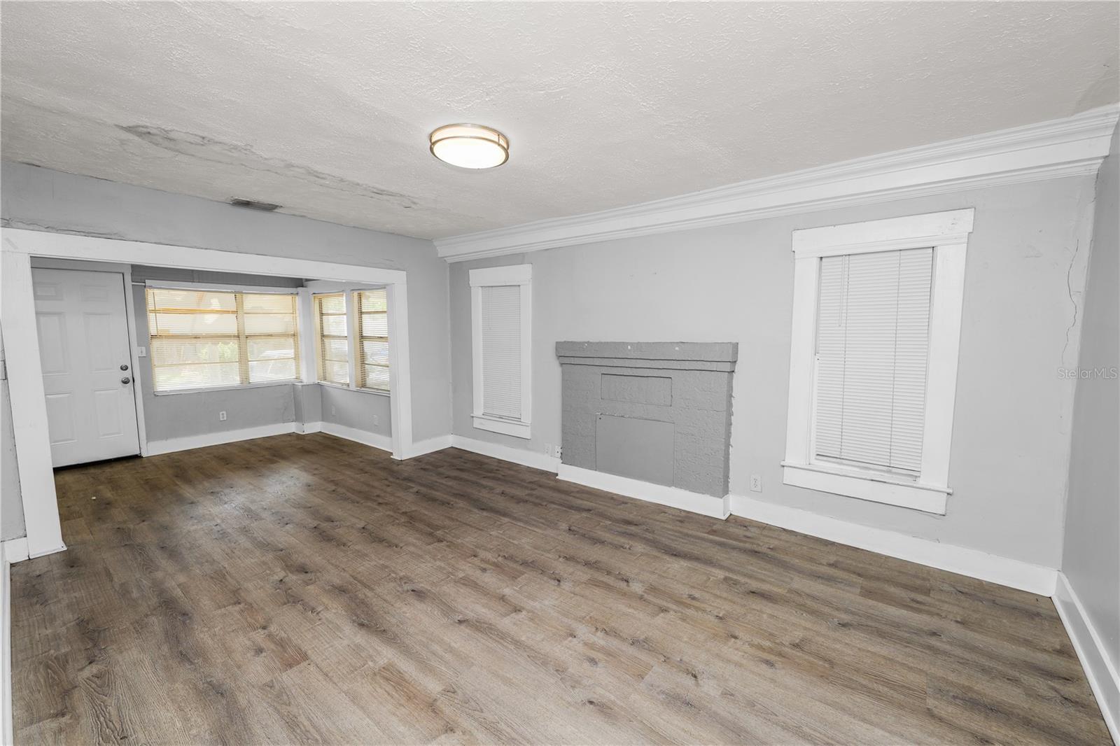 8316 N 12TH ST, TAMPA, FL, 33604