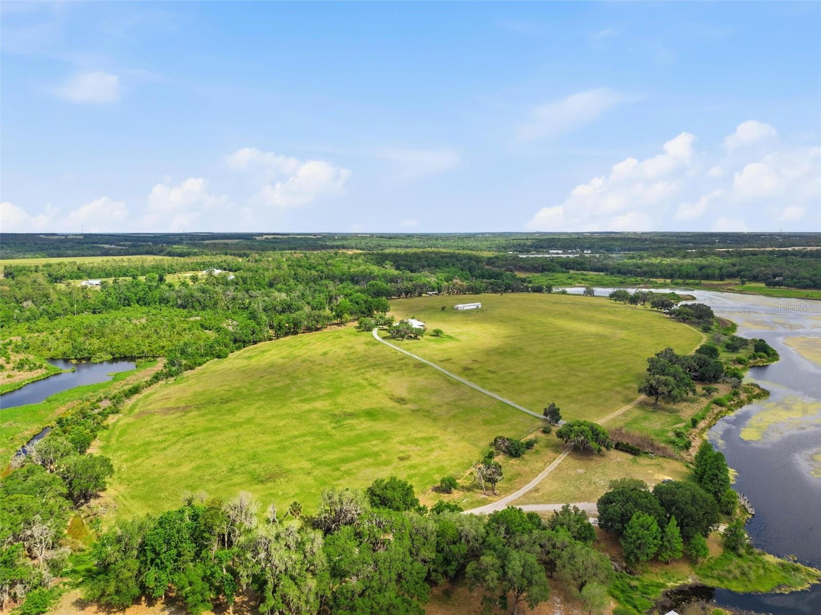 18610 TOWNSEND HOUSE RD, DADE CITY, FL, 33523
