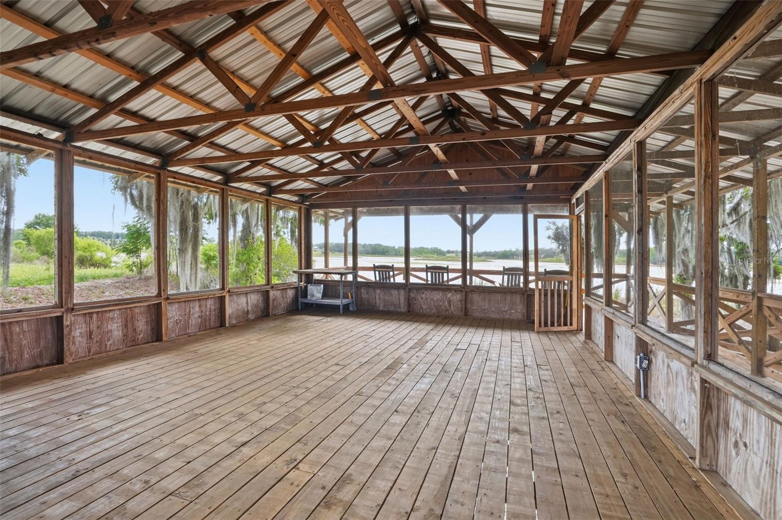 18610 TOWNSEND HOUSE RD, DADE CITY, FL, 33523