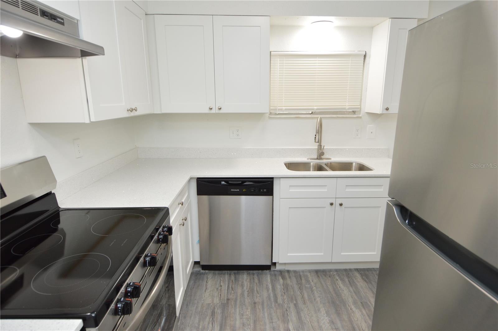 5004 CASTILE PL #463, TAMPA, FL, 33617