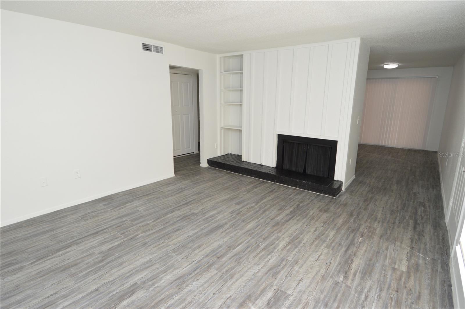 5004 CASTILE PL #463, TAMPA, FL, 33617