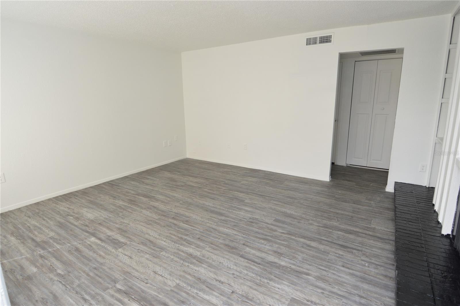 5004 CASTILE PL #463, TAMPA, FL, 33617