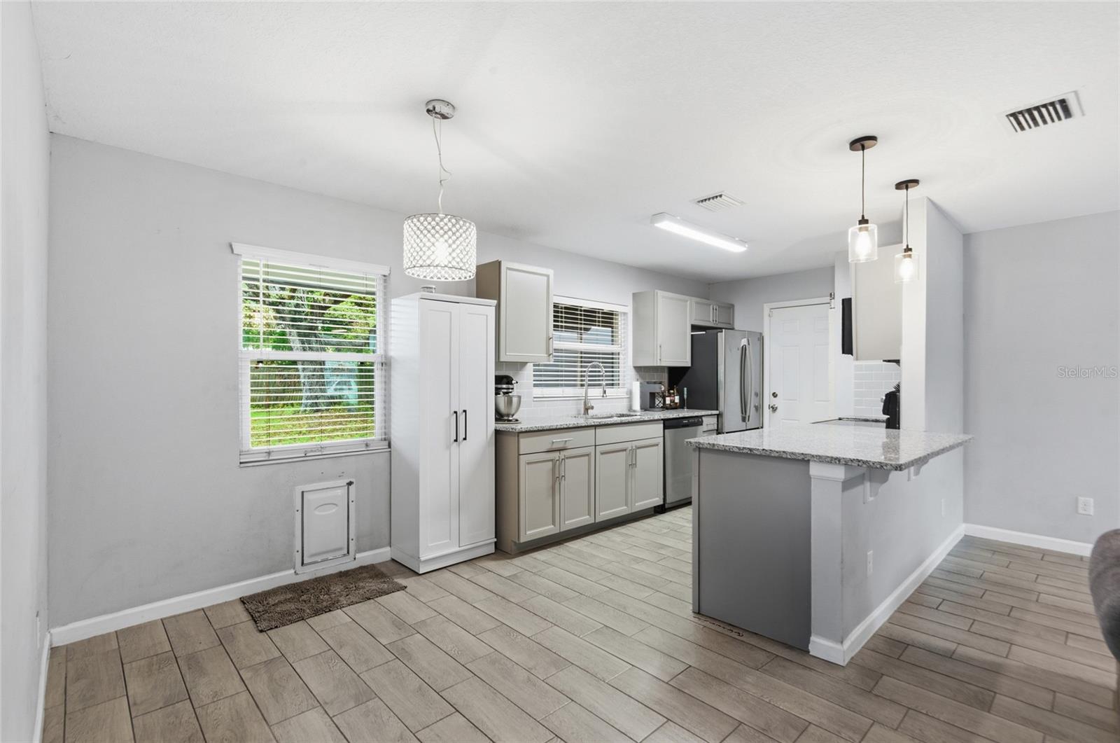 3715 TRIANON DR, ORLANDO, FL, 32818