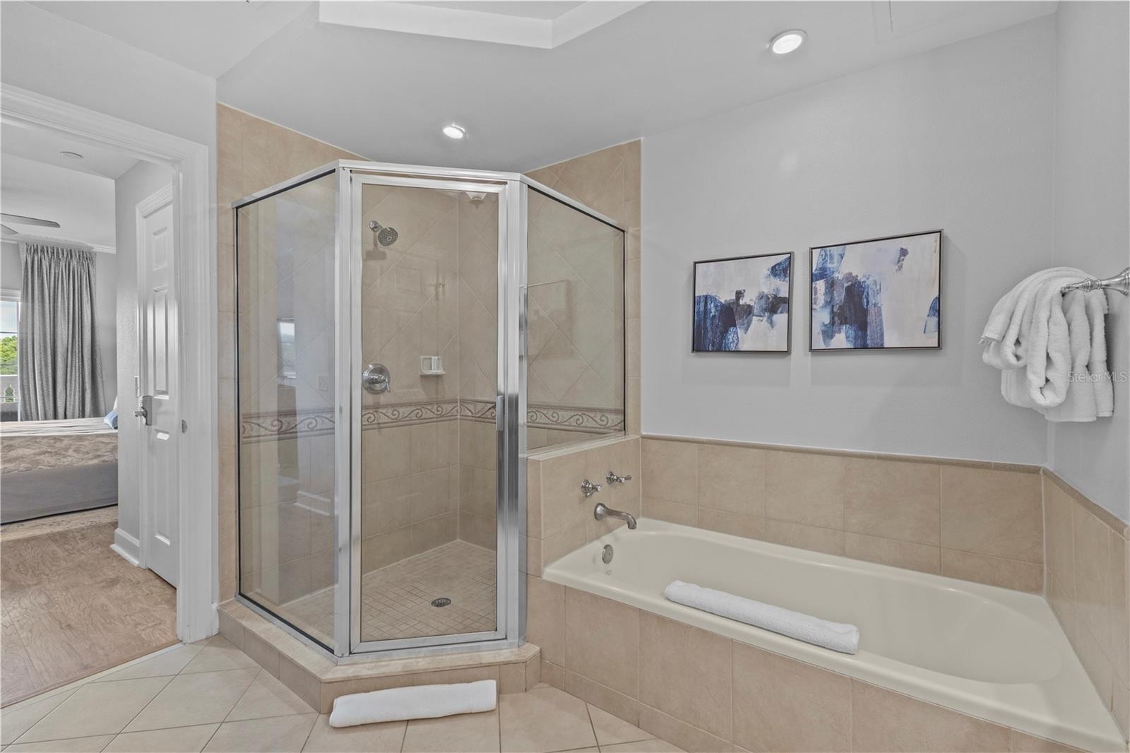 1354 CENTRE COURT RIDGE DR #302, REUNION, FL, 34747