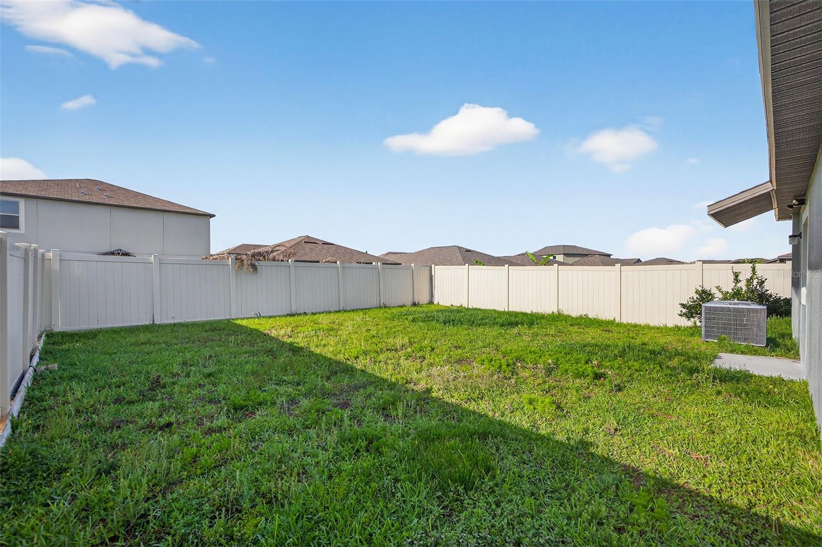 9324 LEMON DROP LOOP, SUN CITY CENTER, FL, 33573