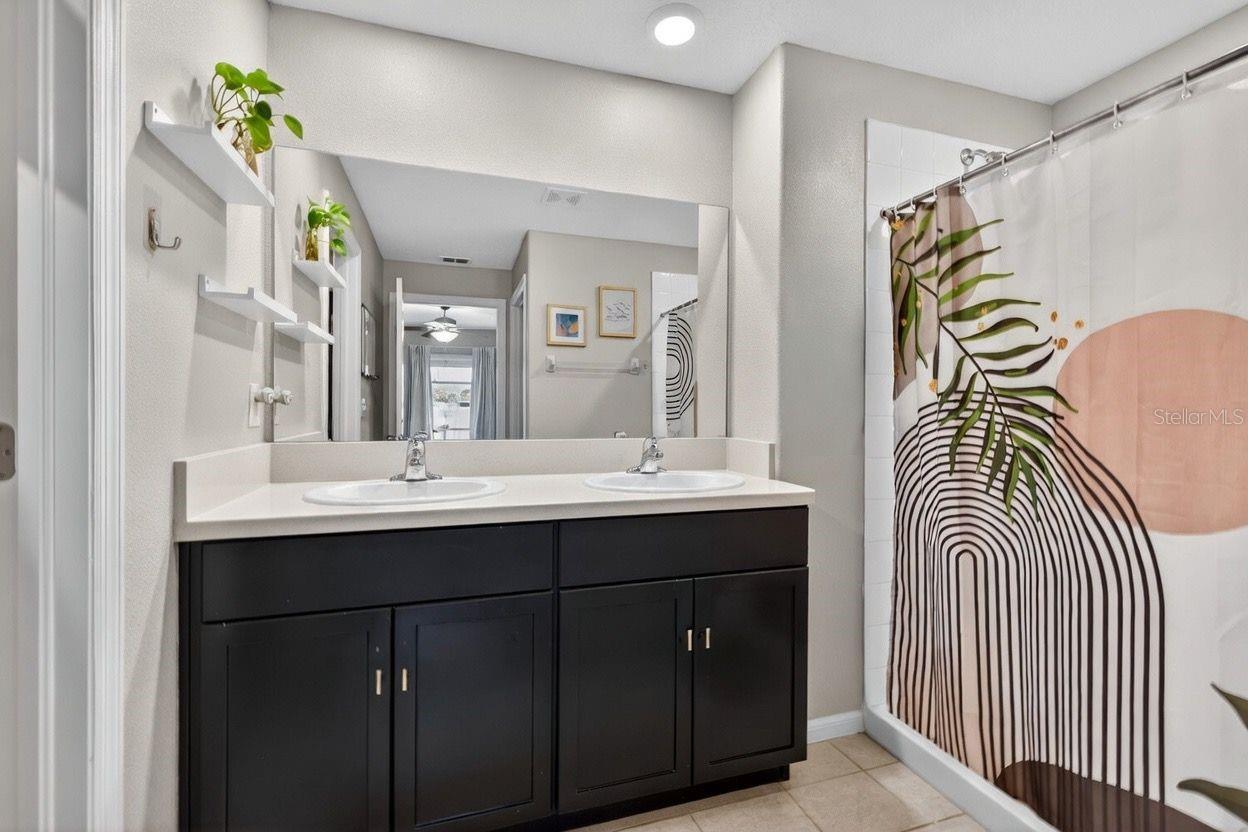 9324 LEMON DROP LOOP, SUN CITY CENTER, FL, 33573