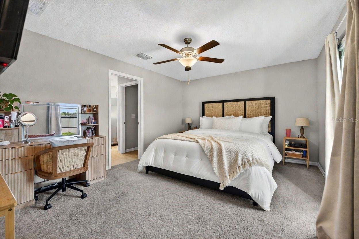 9324 LEMON DROP LOOP, SUN CITY CENTER, FL, 33573