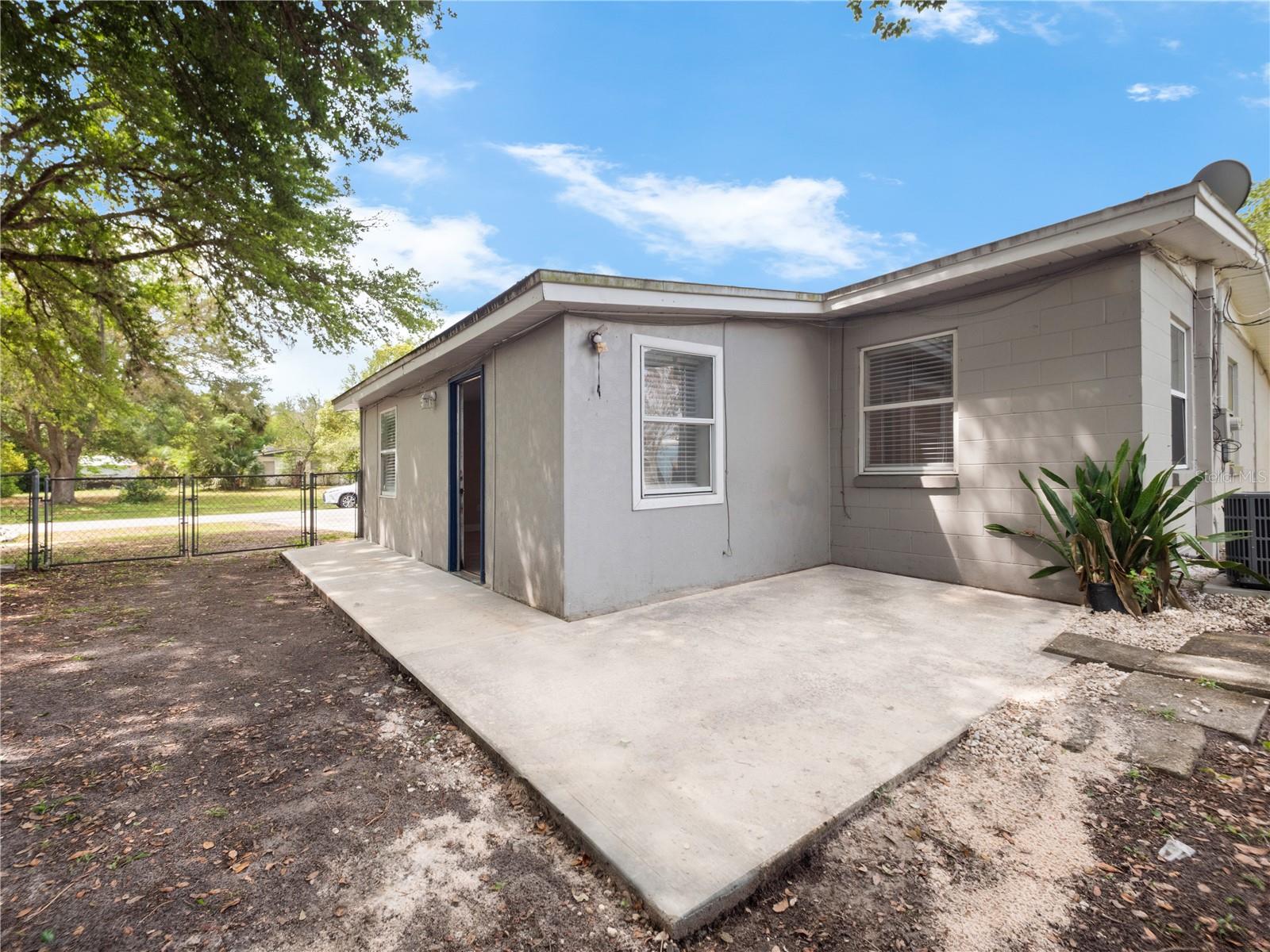 970 ROBERTS BLVD, DELTONA, FL, 32725