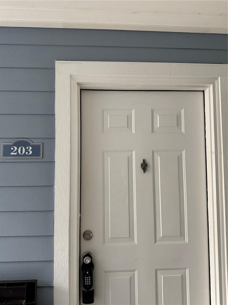2533 GRASSY POINT DR #203, LAKE MARY, FL, 32746