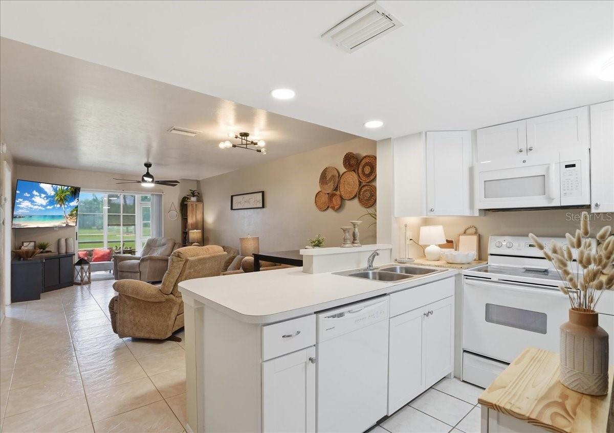 12538 SW KINGSWAY CIR #1503, LAKE SUZY, FL, 34269