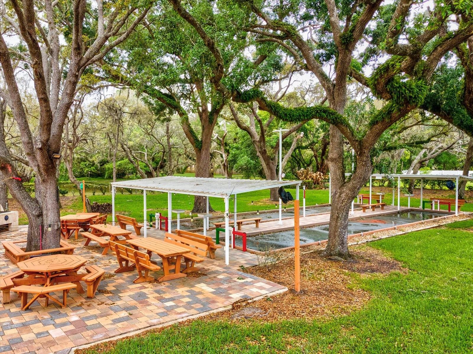 18602 WINDING OAKS BLVD, HUDSON, FL, 34667
