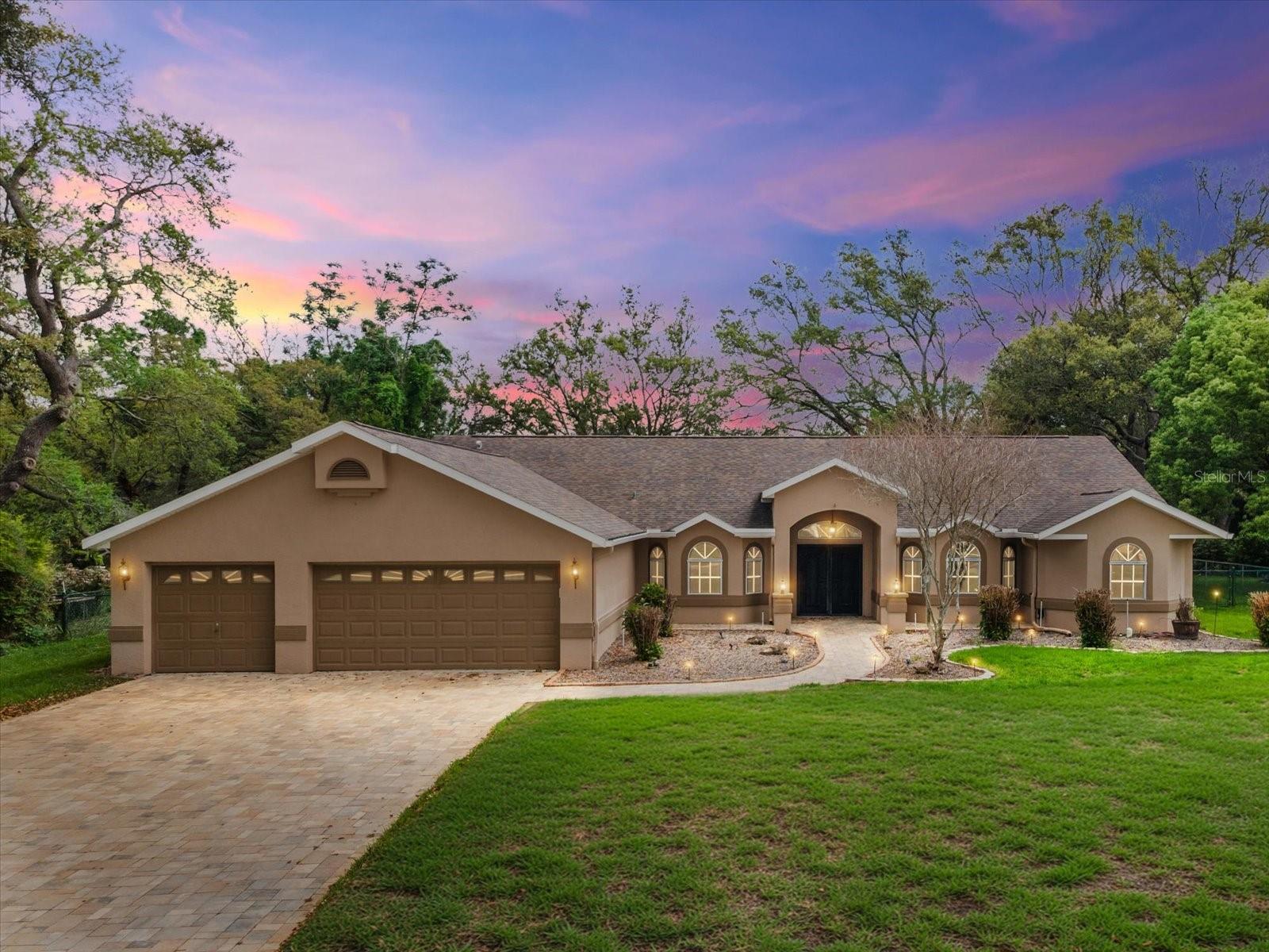 18602 WINDING OAKS BLVD, HUDSON, FL, 34667