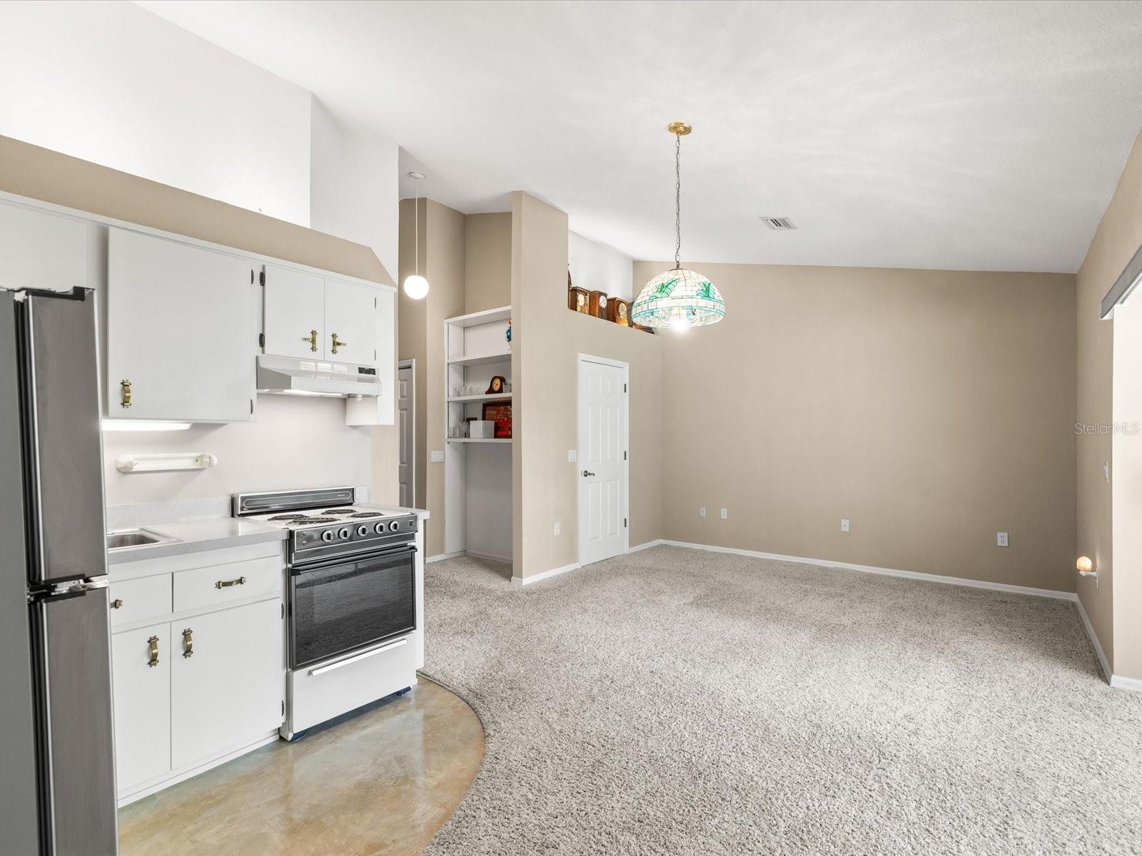 18602 WINDING OAKS BLVD, HUDSON, FL, 34667