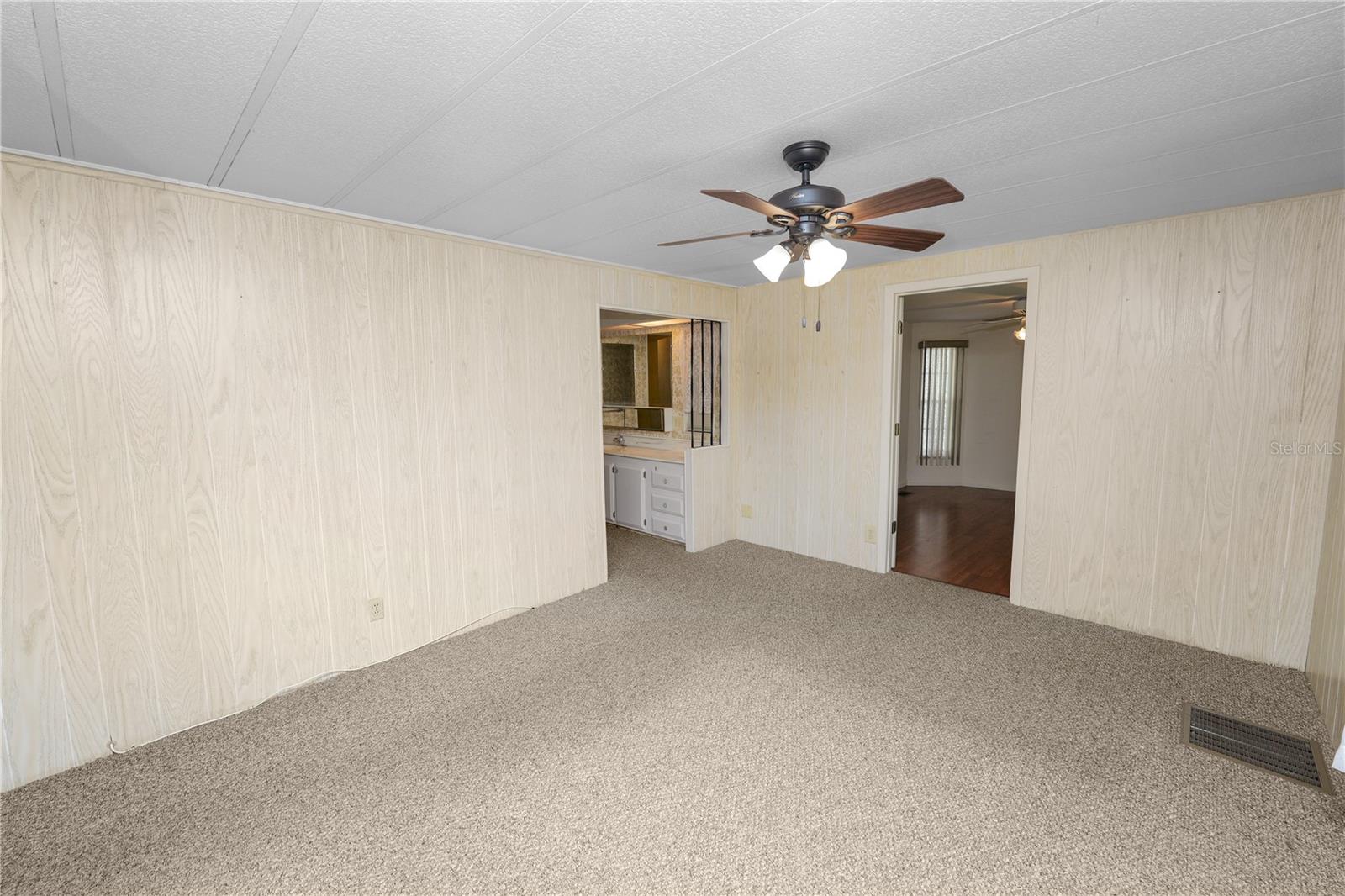 1610 REYNOLDS RD #4, LAKELAND, FL, 33801