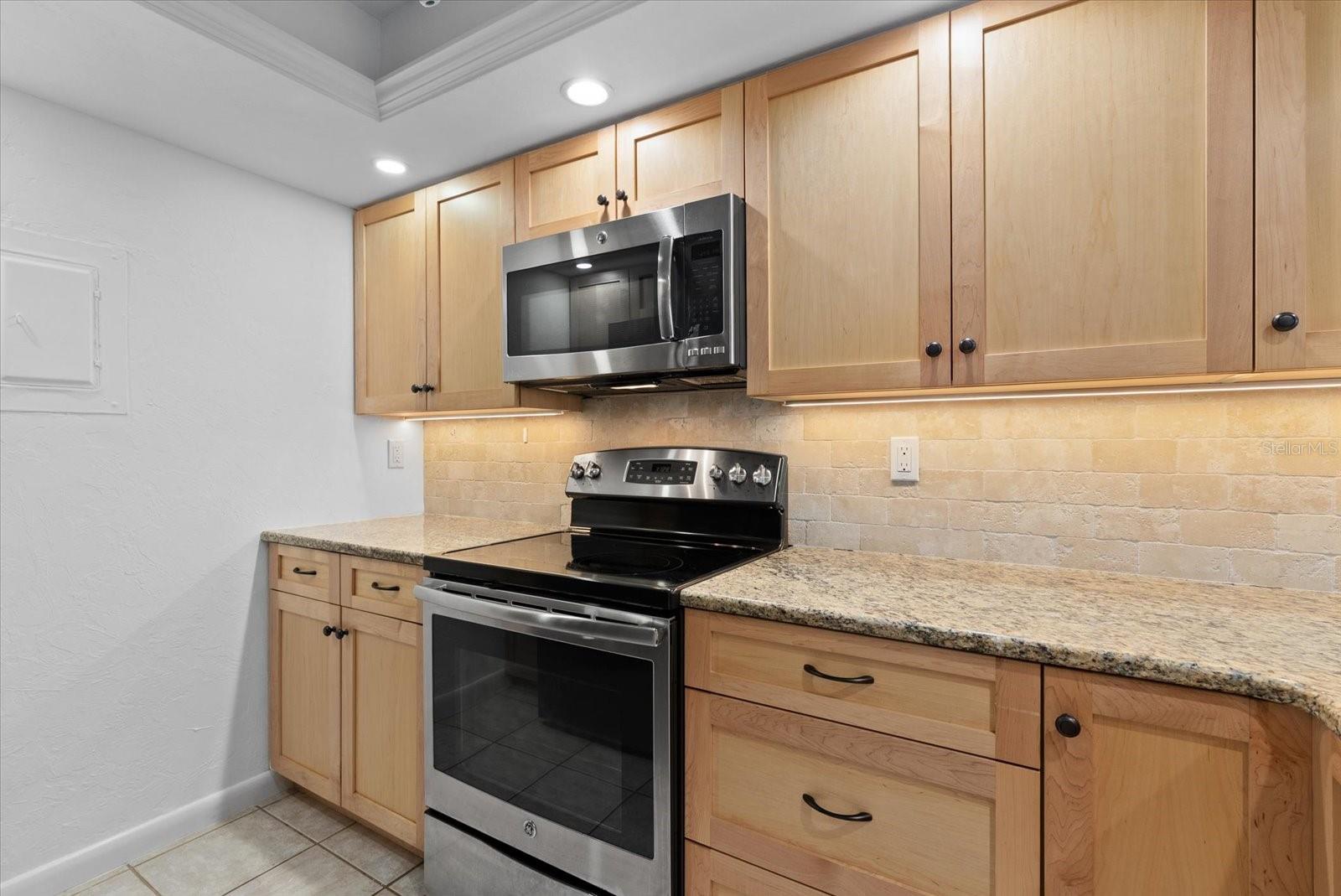 627 ALHAMBRA RD #801, VENICE, FL, 34285