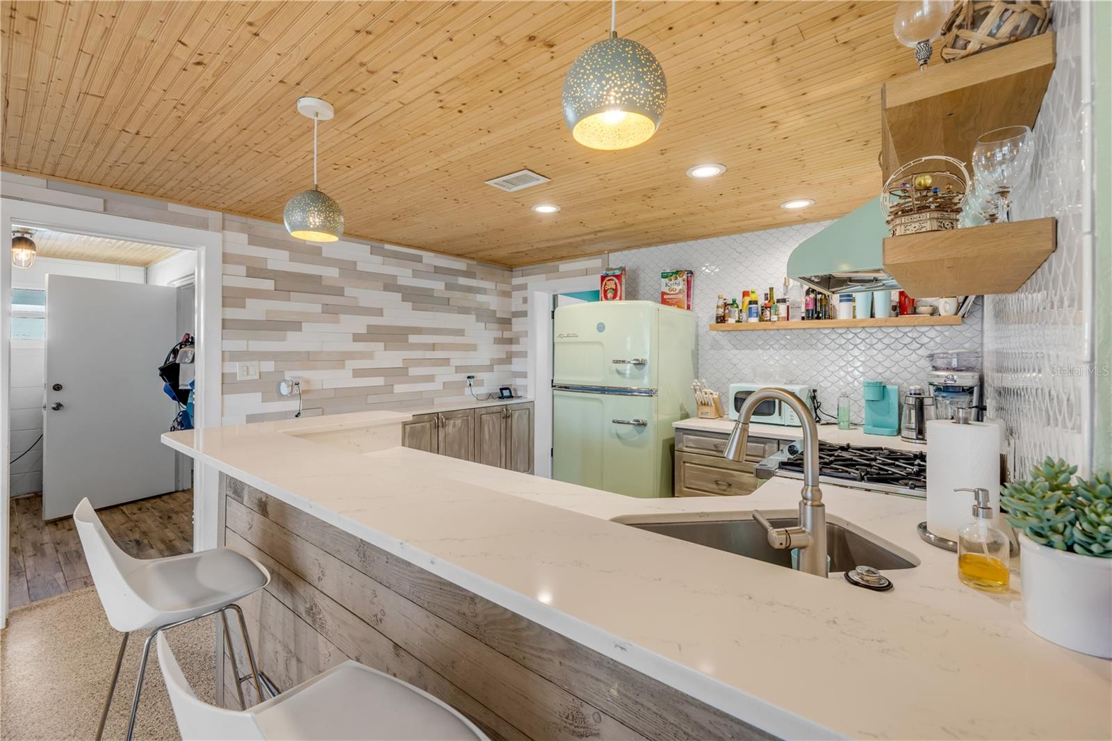 308 NORMANDY AVE, NEW SMYRNA BEACH, FL, 32169