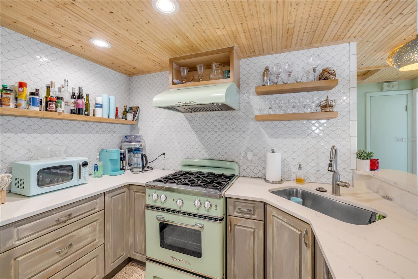 308 NORMANDY AVE, NEW SMYRNA BEACH, FL, 32169