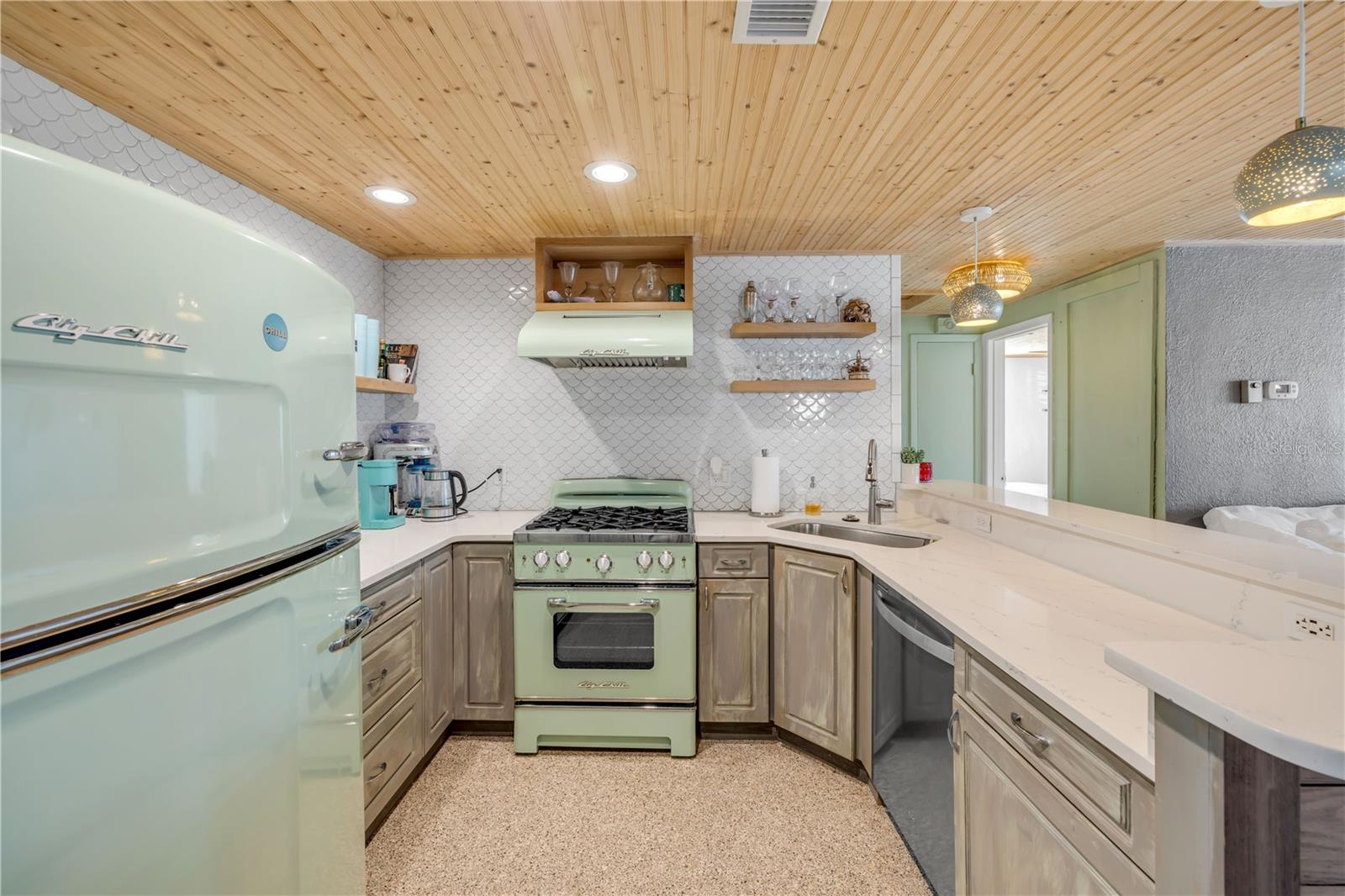 308 NORMANDY AVE, NEW SMYRNA BEACH, FL, 32169