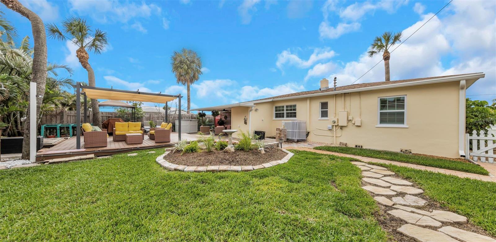 550 80TH AVE, ST PETE BEACH, FL, 33706