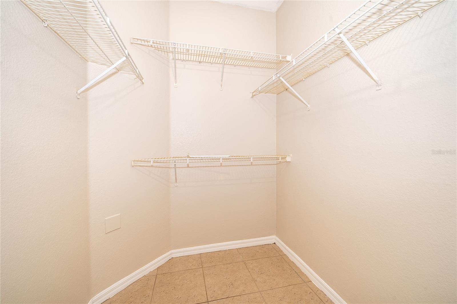 6663 QUEENS BOROUGH AVE #208, ORLANDO, FL, 32835