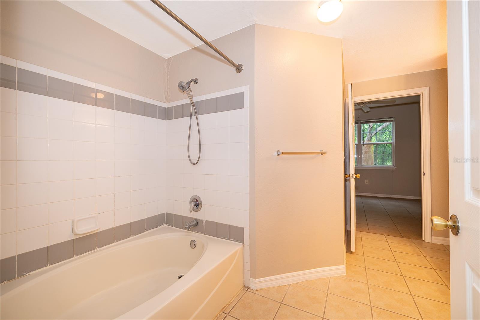 6663 QUEENS BOROUGH AVE #208, ORLANDO, FL, 32835