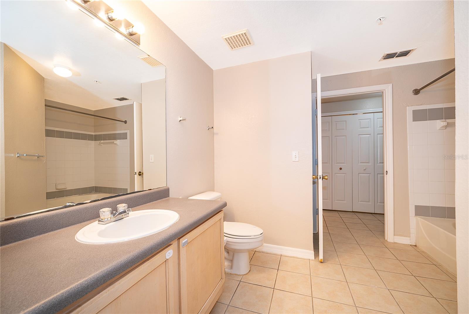 6663 QUEENS BOROUGH AVE #208, ORLANDO, FL, 32835