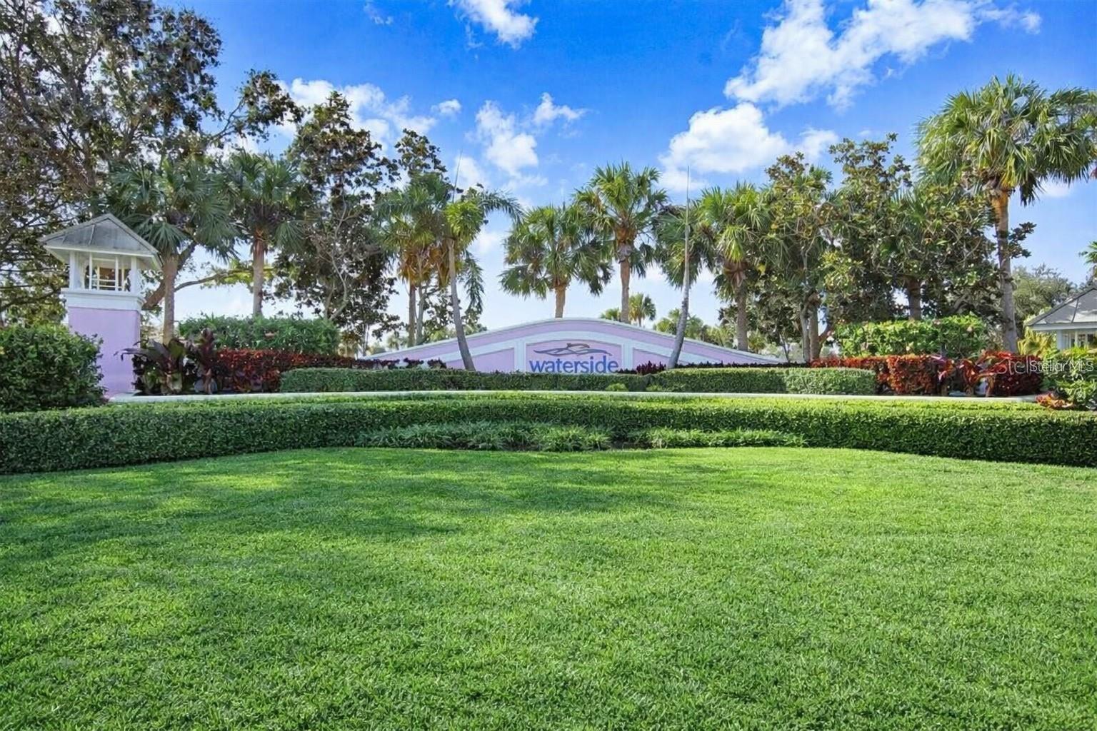 213 SEAHORSE DR SE #B, ST PETERSBURG, FL, 33705