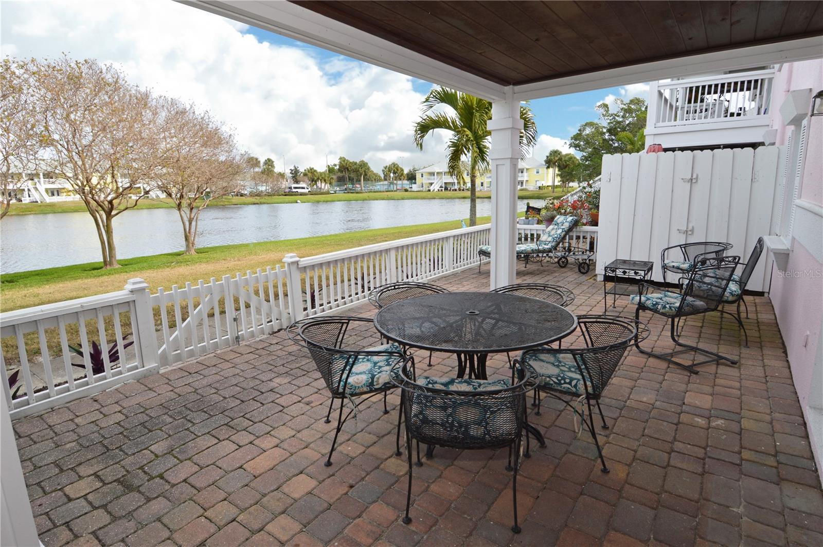 213 SEAHORSE DR SE #B, ST PETERSBURG, FL, 33705