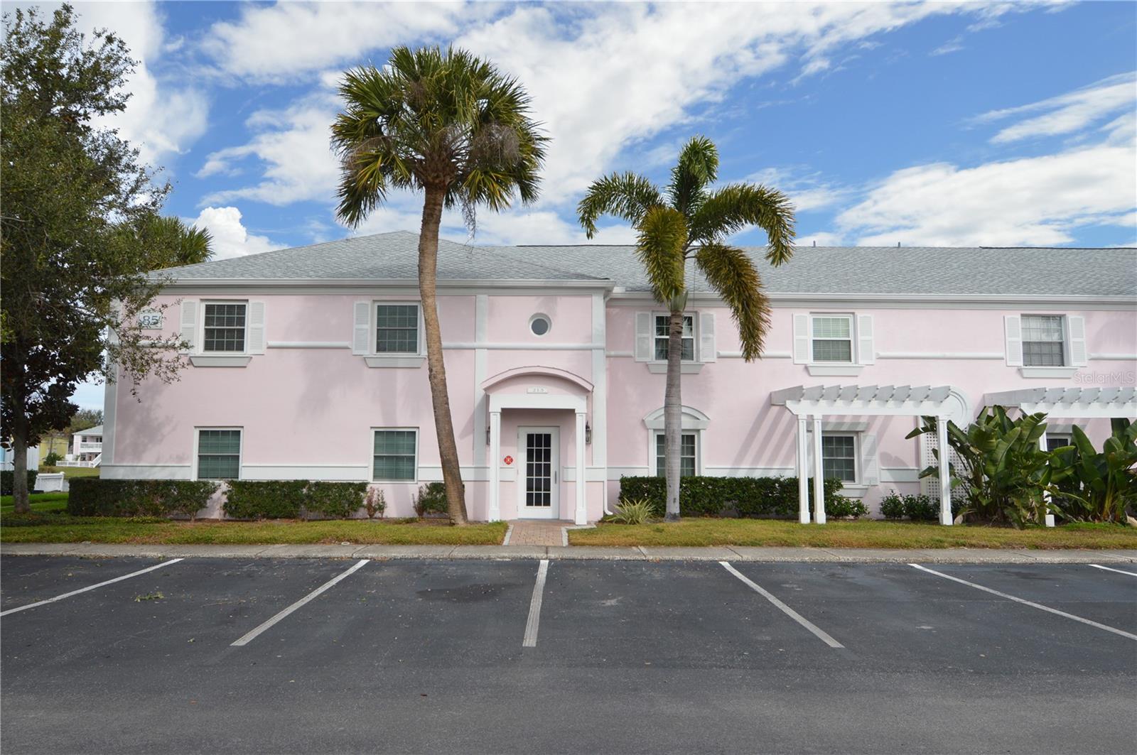 213 SEAHORSE DR SE #B, ST PETERSBURG, FL, 33705