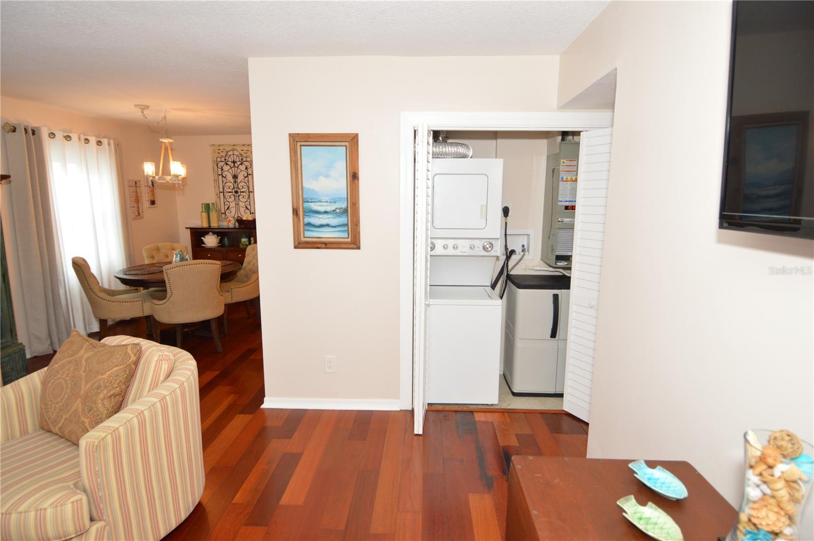 213 SEAHORSE DR SE #B, ST PETERSBURG, FL, 33705