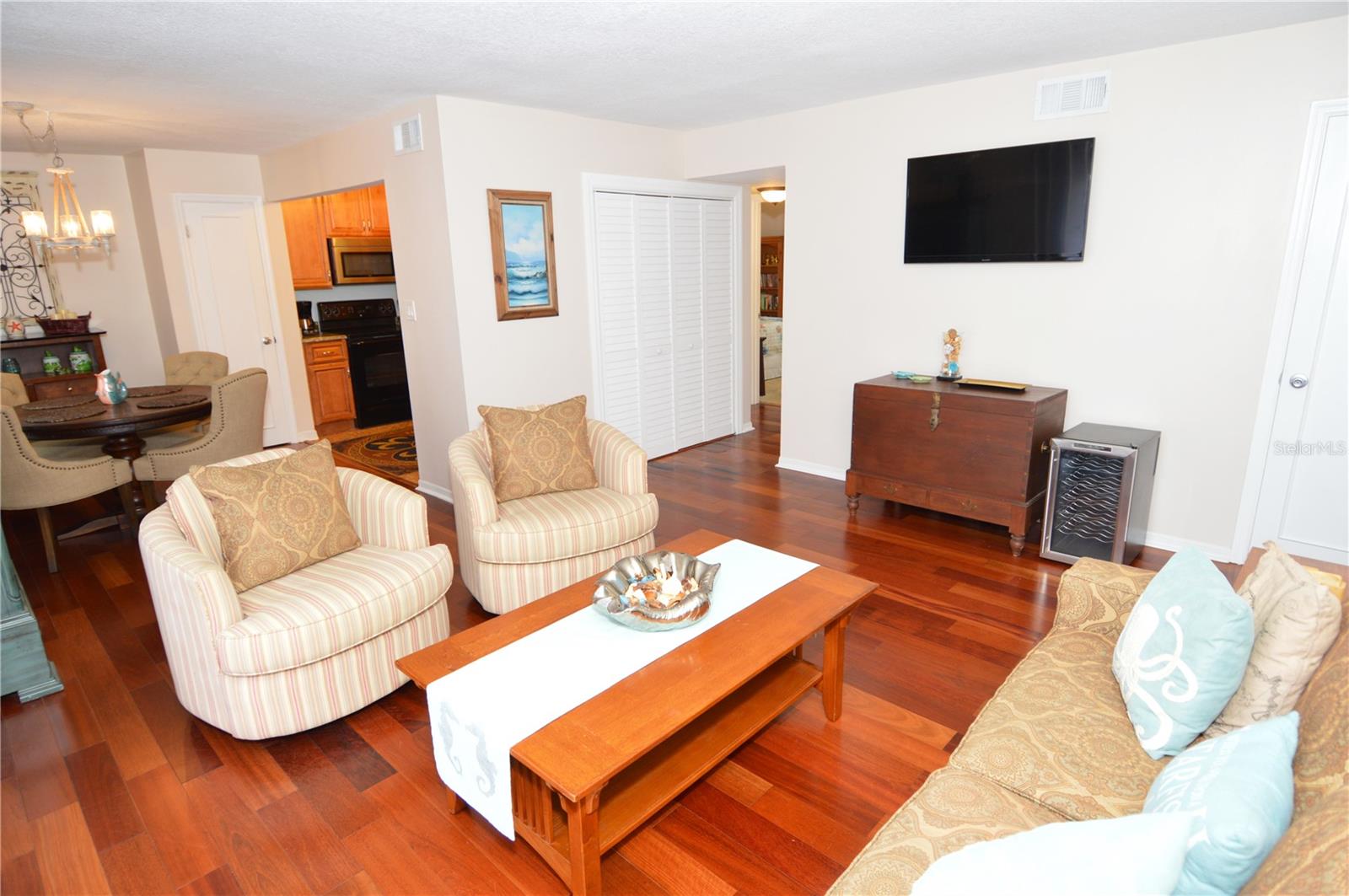 213 SEAHORSE DR SE #B, ST PETERSBURG, FL, 33705
