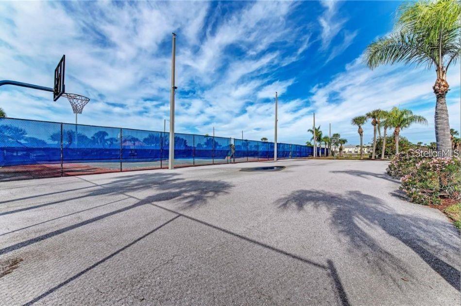 213 SEAHORSE DR SE #B, ST PETERSBURG, FL, 33705