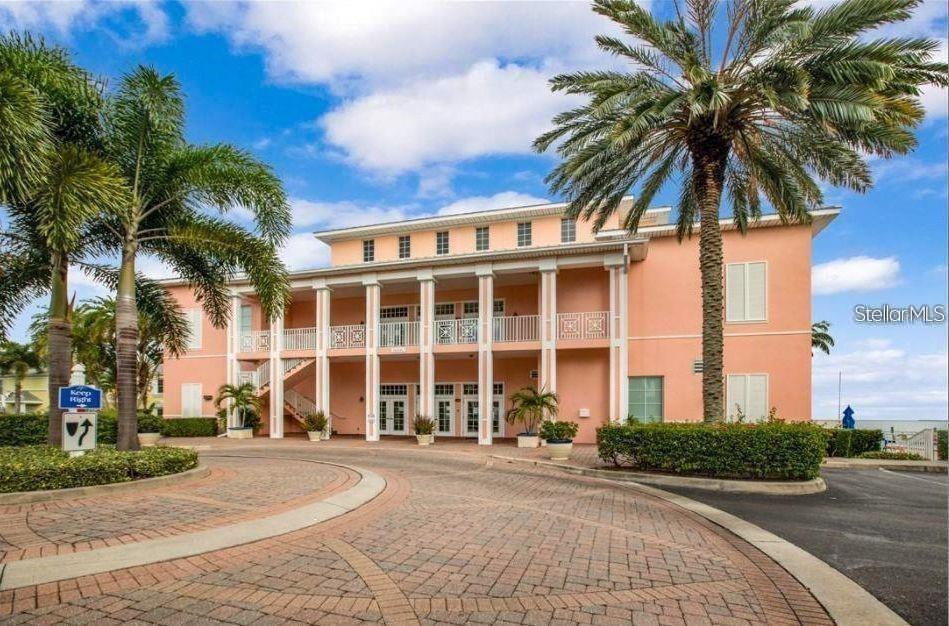 213 SEAHORSE DR SE #B, ST PETERSBURG, FL, 33705
